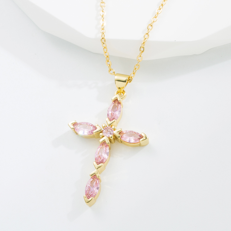 Classic Style Cross Copper Gold Plated Zircon Pendant Necklace 1 Piece display picture 7