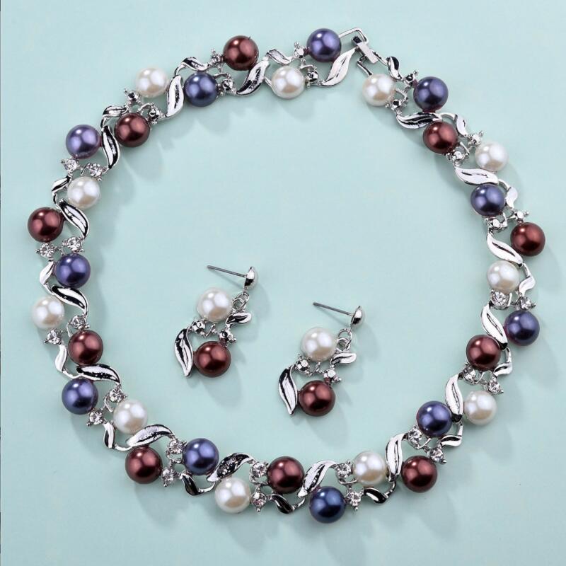 Moda Geométrico Aleación Embutido Perlas Artificiales Diamantes De Imitación Mujeres Collar 1 Juego display picture 2
