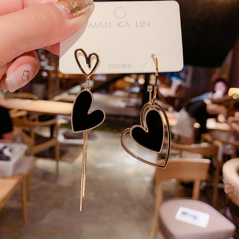 Fashion Heart Shape Alloy Asymmetrical Tassel Hollow Out Women's Drop Earrings 1 Pair display picture 2