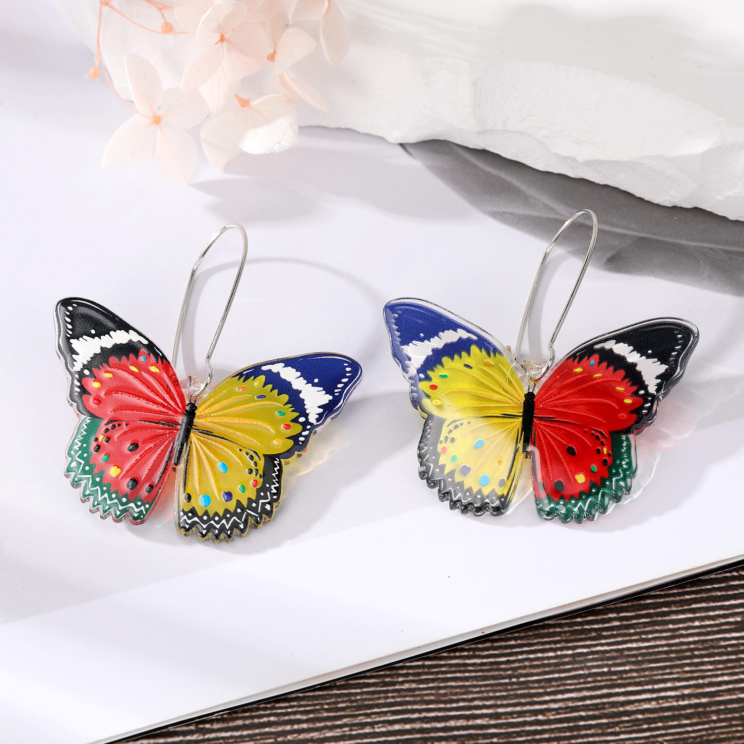 Ethnic Style Butterfly Plastic Resin Women's Drop Earrings 1 Pair display picture 2