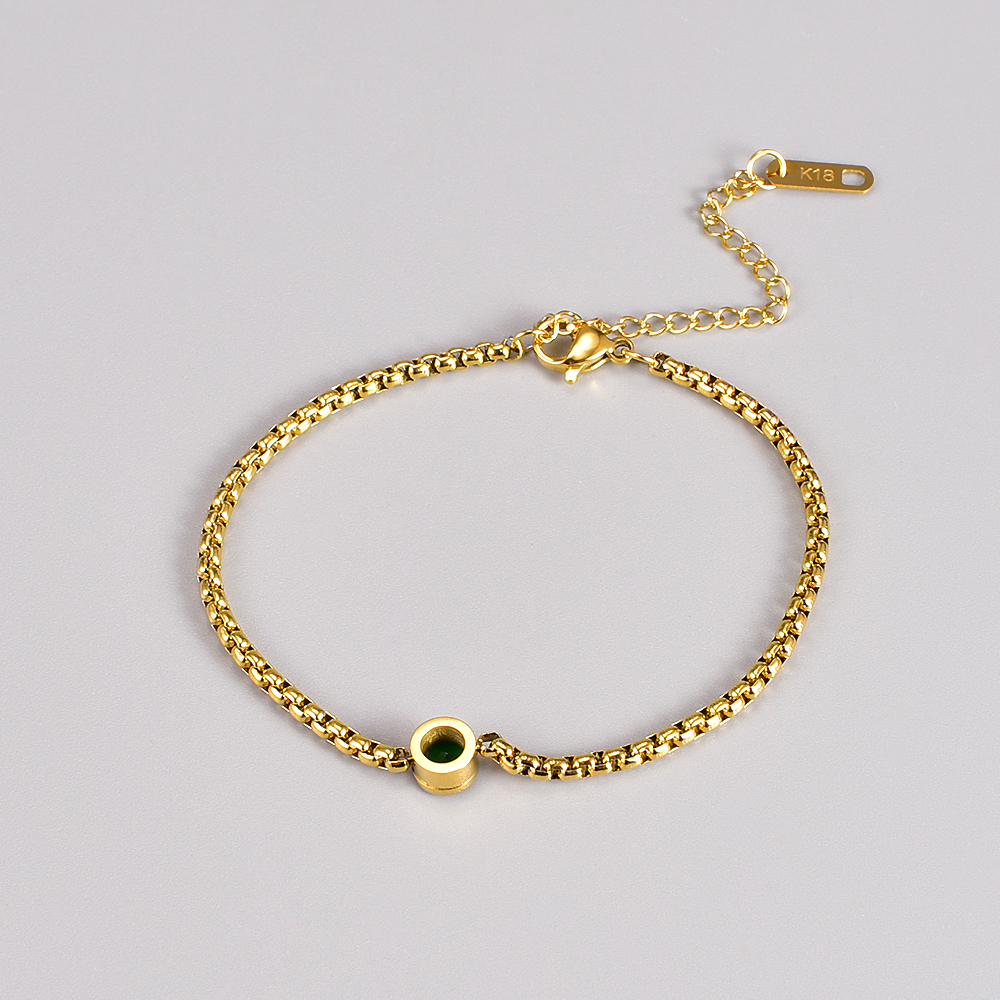Vintage Style Round Titanium Steel Gold Plated Rhinestones Bracelets 1 Piece display picture 2
