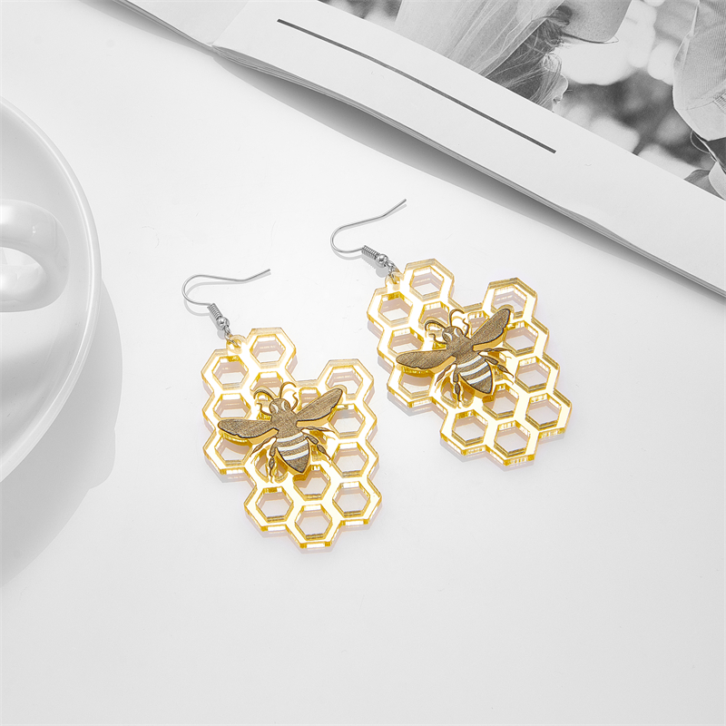 Mignon Rayon De Miel Abeille Arylique Transparent Évider Femmes Boucles D'oreilles Pendantes 1 Paire display picture 3