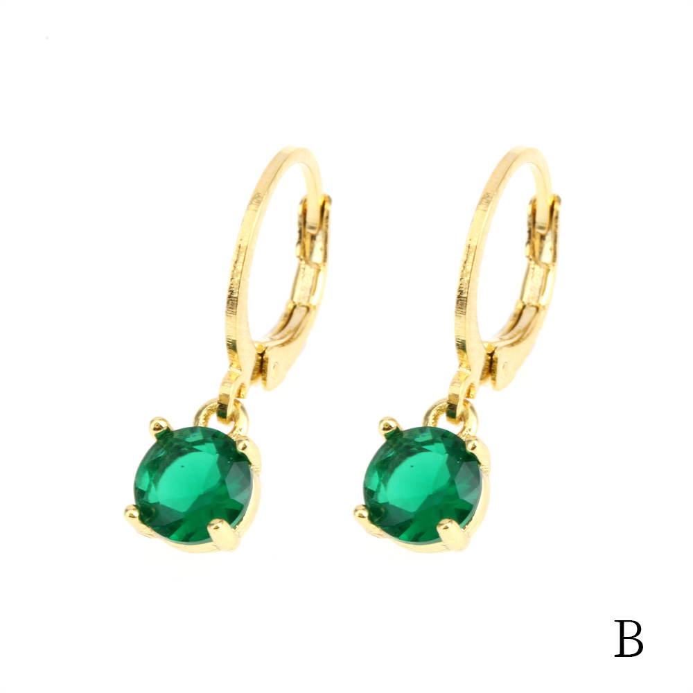 1 Paire Style Simple Brillant Rond Carré Placage Incruster Le Cuivre Zircon Plaqué Or 18k Boucles D'oreilles display picture 4