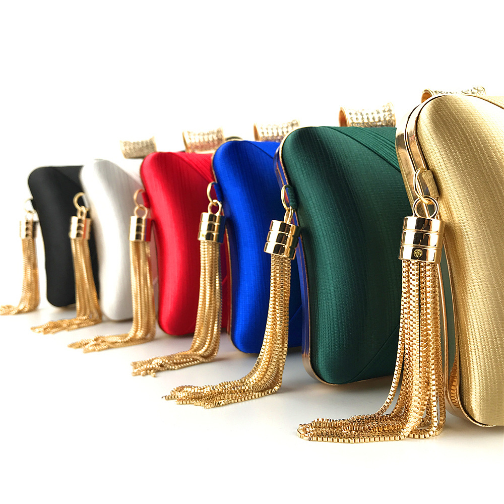 Red Blue Black Satin Silk Solid Color Tassel Square Evening Bags display picture 1