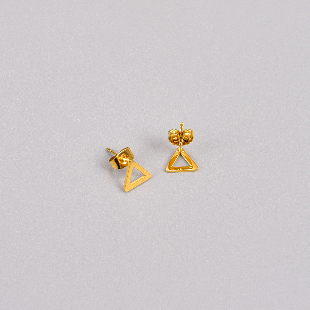 Simple Style Triangle Titanium Steel Gold Plated Ear Studs 1 Pair display picture 4