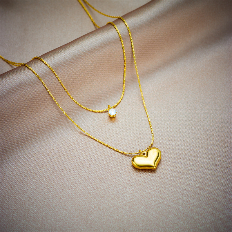 Basic Heart Shape Titanium Steel Gold Plated Rhinestones Layered Necklaces 1 Piece display picture 3