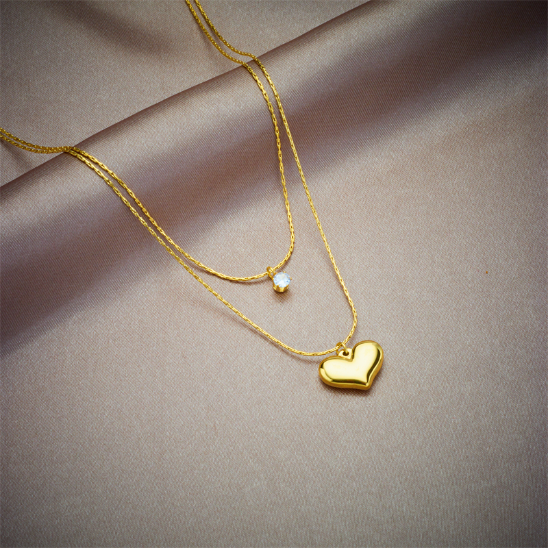 Basic Heart Shape Titanium Steel Gold Plated Rhinestones Layered Necklaces 1 Piece display picture 5