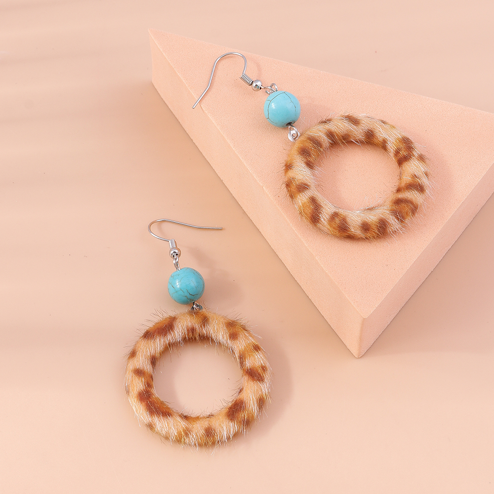 Retro Round Cattle Leopard Alloy Wood Inlay Turquoise Women's Drop Earrings 1 Pair display picture 6