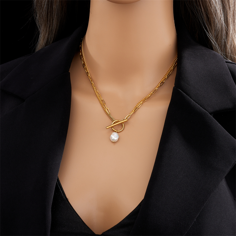 Basic Geometric Titanium Steel Layered Gold Plated Artificial Pearls Pendant Necklace display picture 6