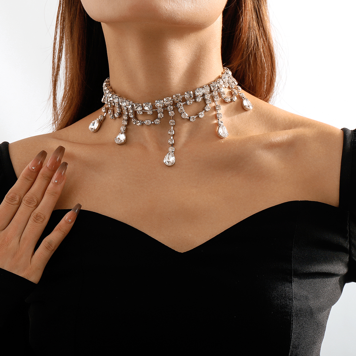 Moda Borla Aleación Embutido Diamantes De Imitación Mujeres Gargantilla 1 Pieza display picture 1