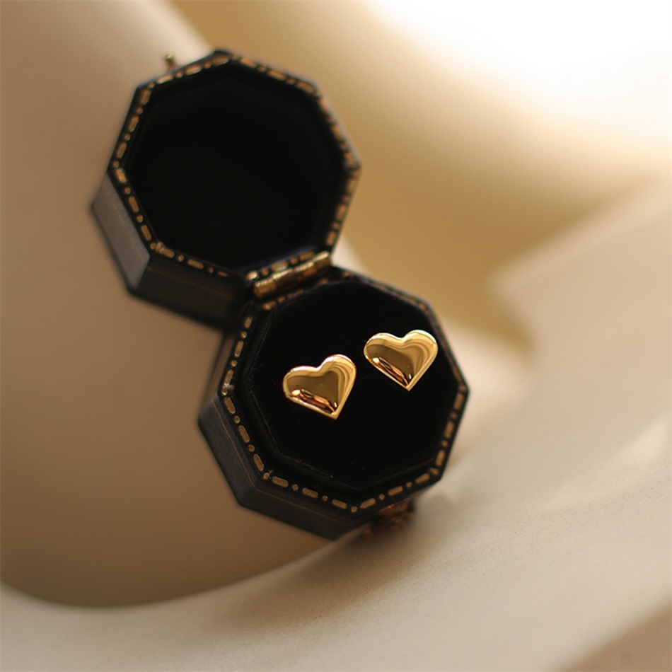 Simple Style Heart Shape Stainless Steel Ear Studs 1 Pair display picture 3