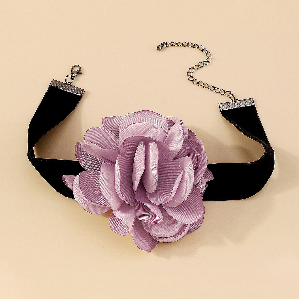 Retro Rose Flower Cloth Three-dimensional Women's Choker 1 Piece display picture 9