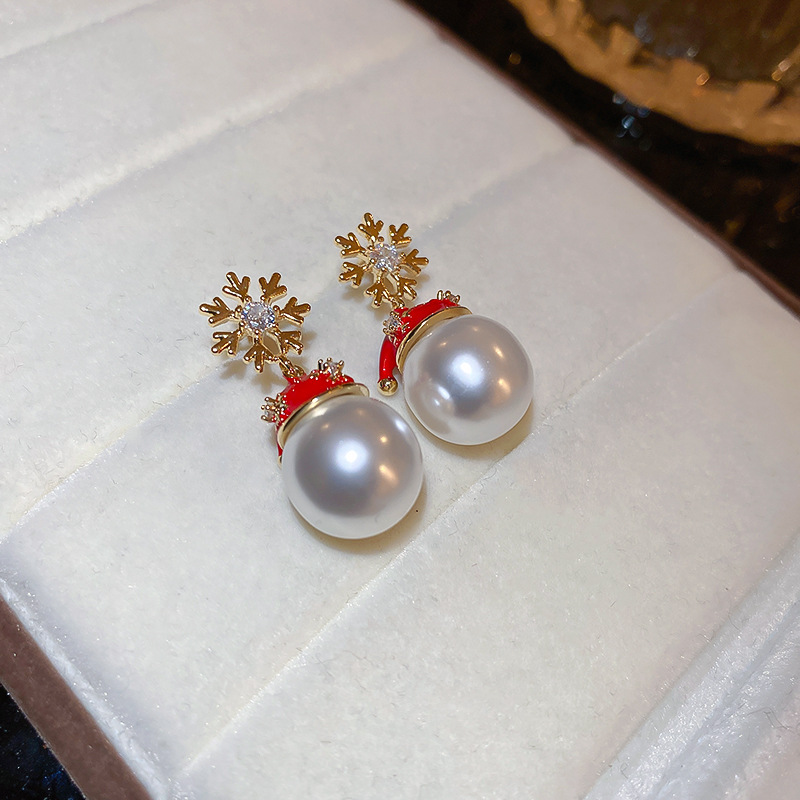 1 Pair Cute Christmas Hat Gold Plated Copper Artificial Pearls Zircon Gold Plated Ear Studs display picture 4