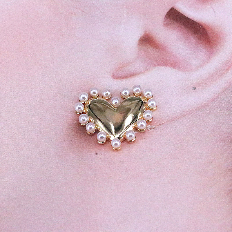Fashion Heart Shape Copper Gold Plated Inlay Pearl Ear Studs 1 Pair display picture 4