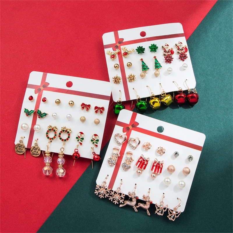 Fashion Elk Alloy Inlay Artificial Pearls Rhinestones New Year Women's Drop Earrings Ear Studs 1 Set display picture 9