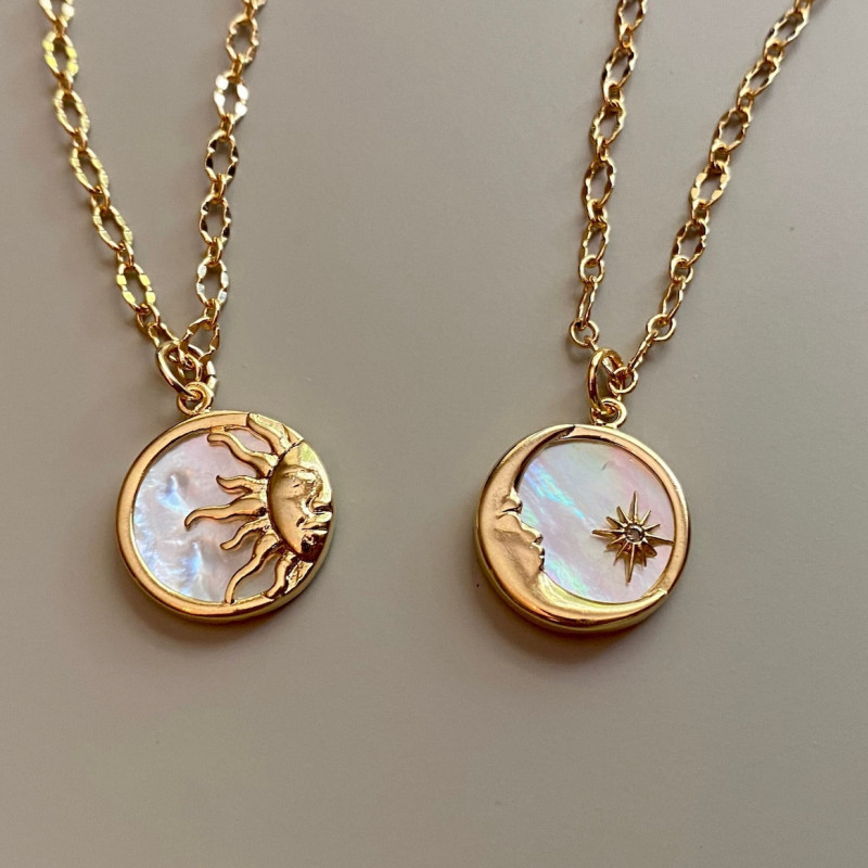 Retro Sun Star Moon Stainless Steel Gold Plated Pendant Necklace 1 Piece display picture 3