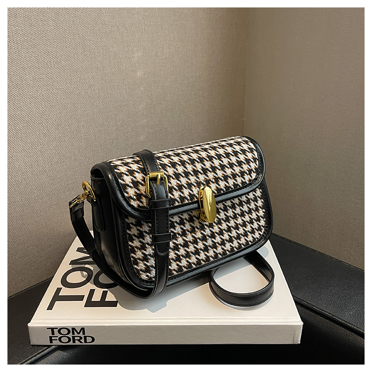 Women's Checked Cloth Houndstooth Fashion Square Lock Clasp Square Bag display picture 14