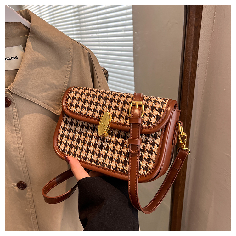 Women's Checked Cloth Houndstooth Fashion Square Lock Clasp Square Bag display picture 20