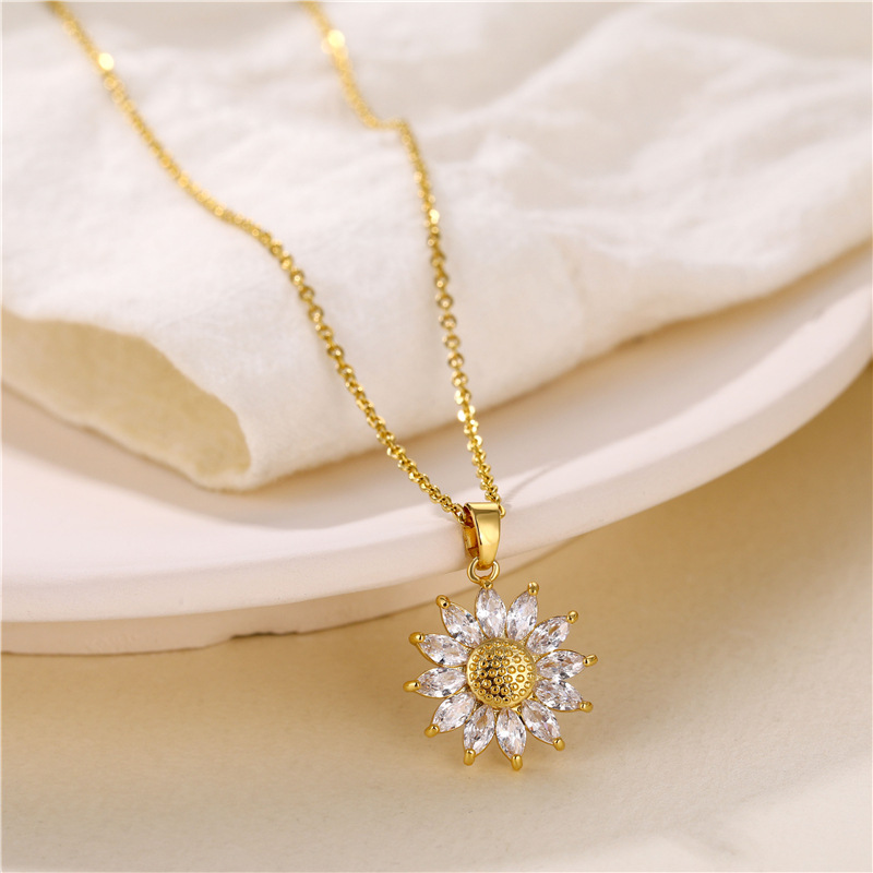 1 Piece Casual Sunflower Circle Stainless Steel Titanium Steel Polishing Plating Inlay Diamond Pendant Necklace display picture 5