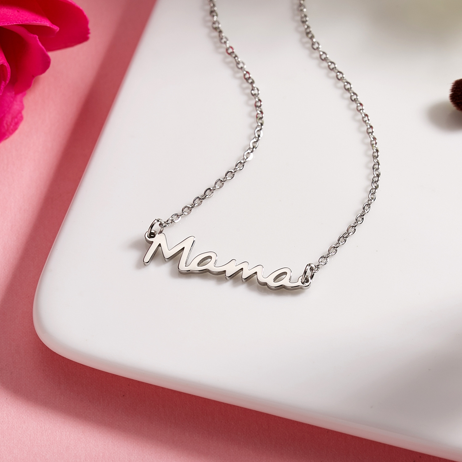Simple Style Letter Alloy Women's Necklace 1 Piece display picture 2