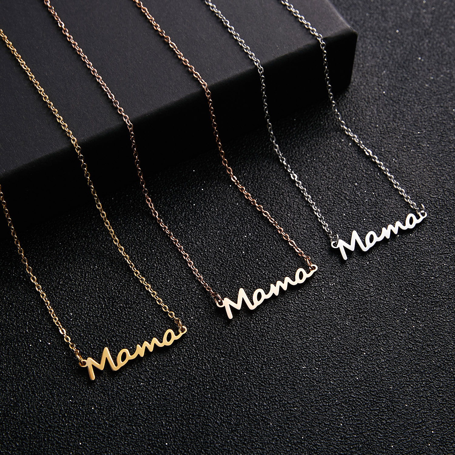 Simple Style Letter Alloy Women's Necklace 1 Piece display picture 4