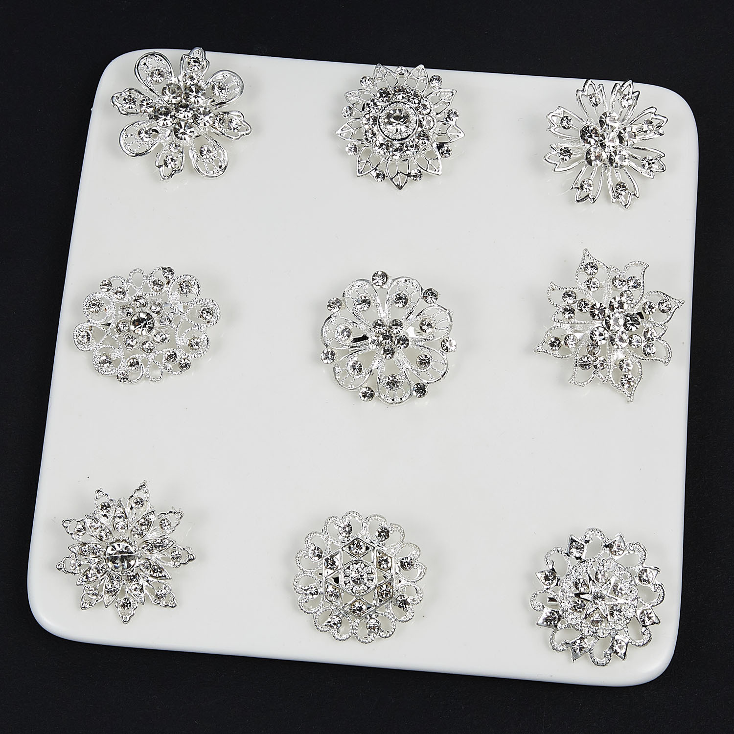 Fashion Snowflake Alloy Hollow Out Inlay Rhinestones Women's Brooches 1 Piece display picture 2