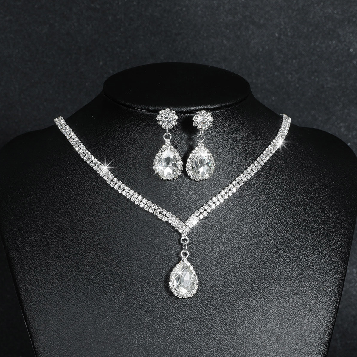 Elegant Water Droplets Tassel Artificial Crystal Metal Inlay Rhinestones Earrings Necklace 1 Set display picture 4