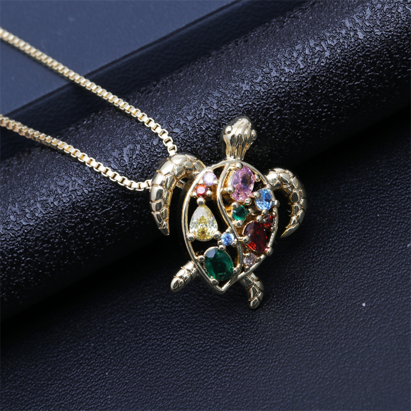 Fashion Tortoise Crab Copper Inlay Zircon Necklace display picture 10