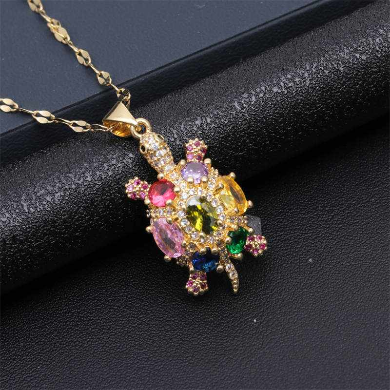 Fashion Tortoise Crab Copper Inlay Zircon Necklace display picture 11