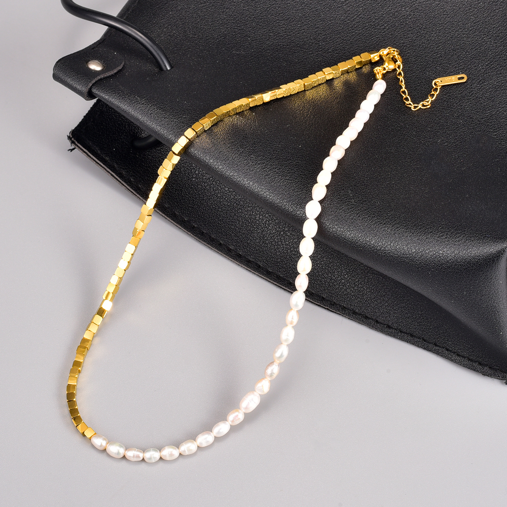 Mode Geometrisch Titan Stahl Vergoldet Perle Halskette 1 Stück display picture 2