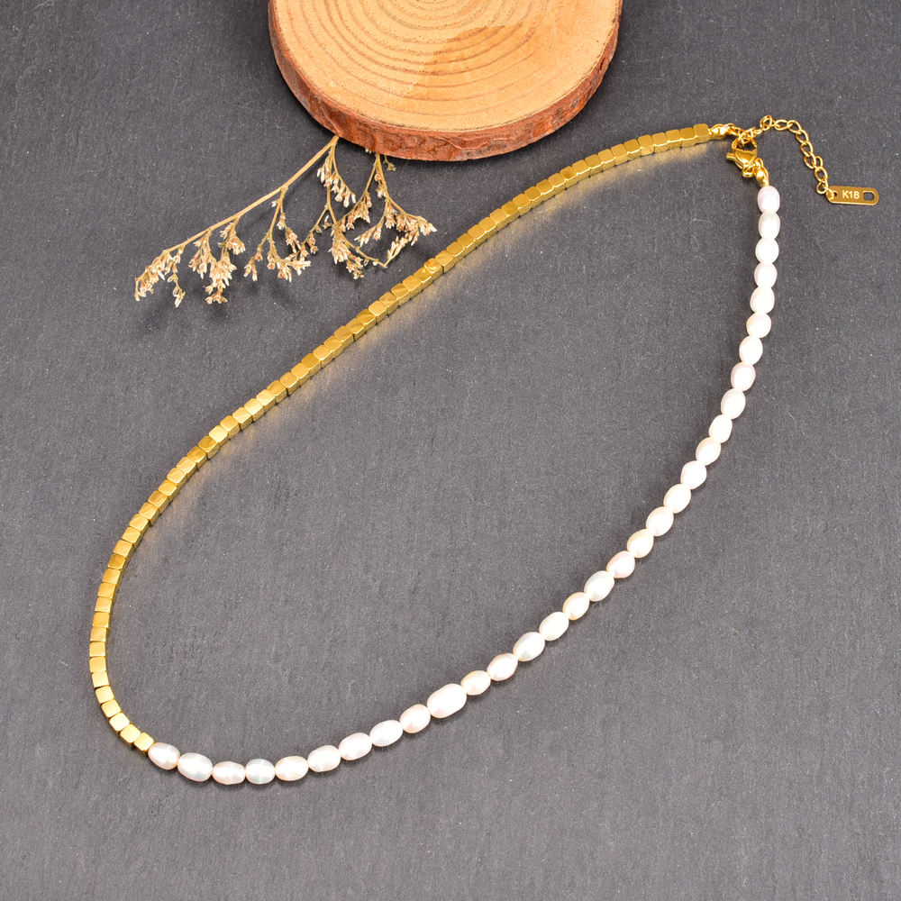 Mode Geometrisch Titan Stahl Vergoldet Perle Halskette 1 Stück display picture 3