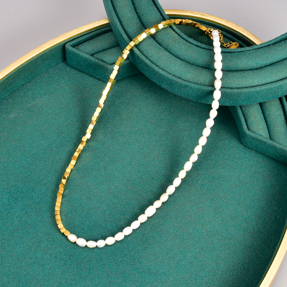 Mode Geometrisch Titan Stahl Vergoldet Perle Halskette 1 Stück display picture 4