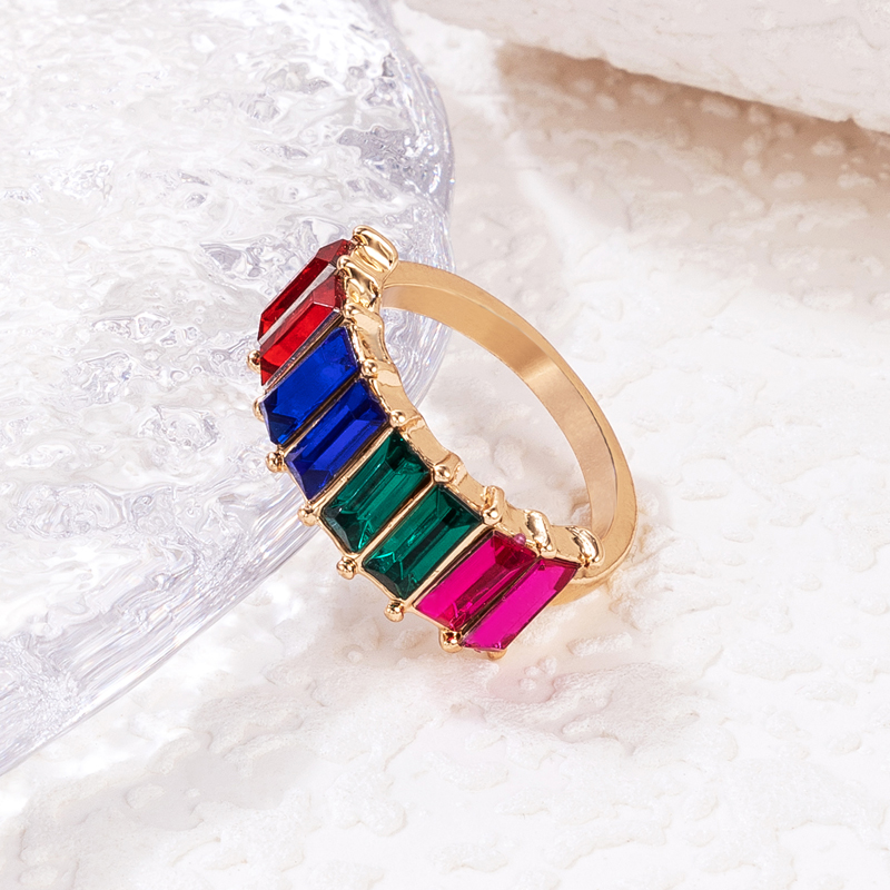 Fashion Geometric Alloy Gold Plated Zircon Unisex Rings 1 Piece display picture 6