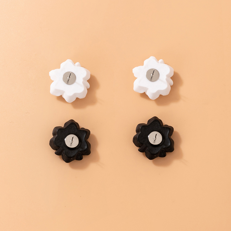 1 Pair Simple Style Flower Three-dimensional Alloy Ear Studs display picture 9
