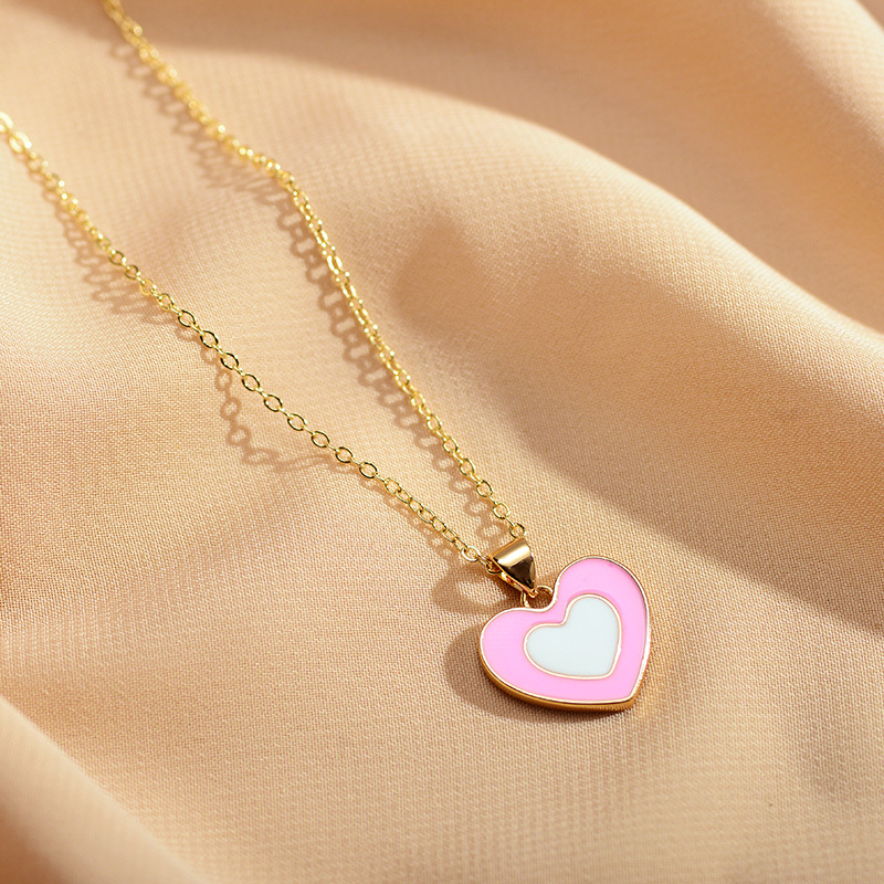 Cute Simple Style Heart Shape Copper Enamel Plating Pendant Necklace display picture 8