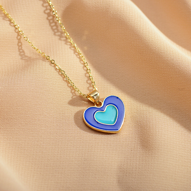 Cute Simple Style Heart Shape Copper Enamel Plating Pendant Necklace display picture 9