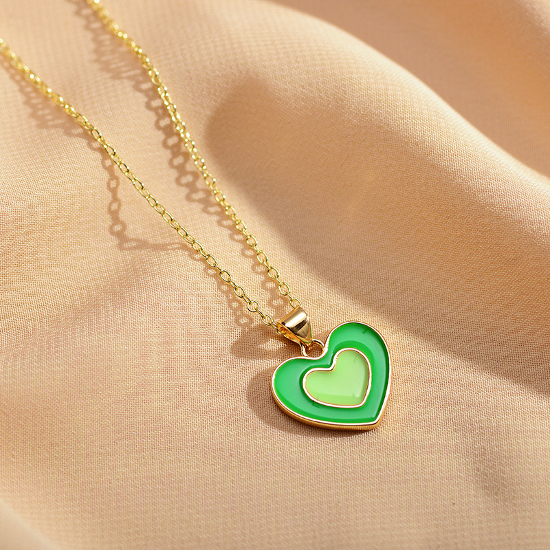 Cute Simple Style Heart Shape Copper Enamel Plating Pendant Necklace display picture 5