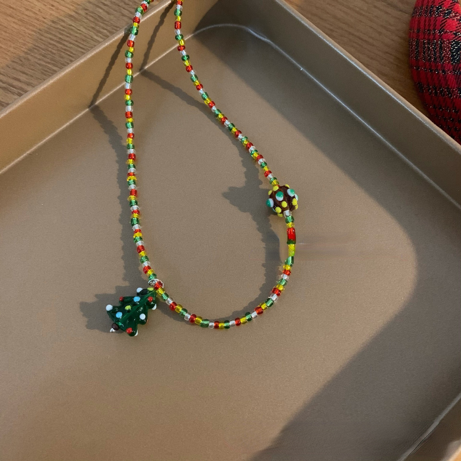Süß Weihnachtsmann Glas Perlen Weihnachten Unisex Halskette Mit Anhänger 1 Stück display picture 15