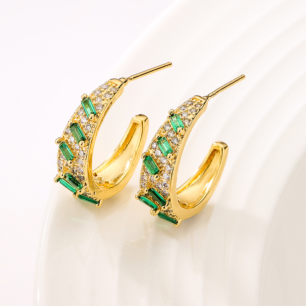 Fashion C Shape Copper Gold Plated Zircon Ear Studs 1 Pair display picture 2