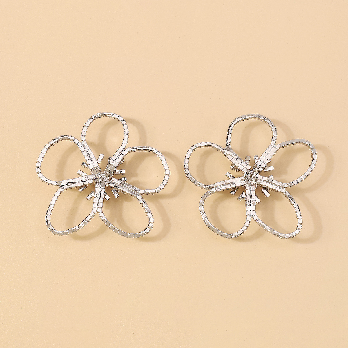 Glam Flower Alloy Inlay Rhinestones Ear Studs 1 Pair display picture 12