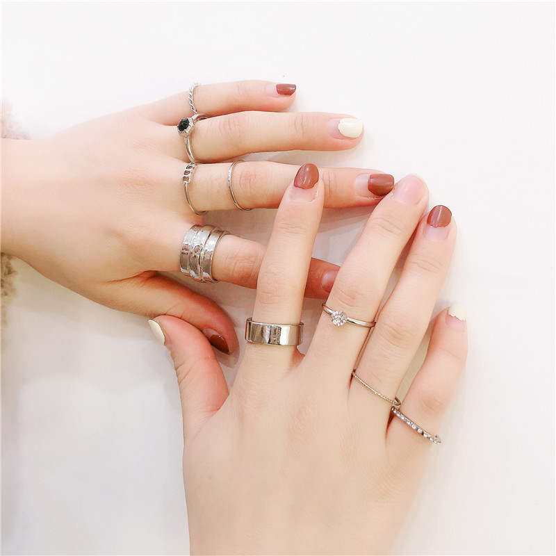 Fashion Round Alloy Inlay Rhinestones Women's Rings 9 Pieces display picture 3