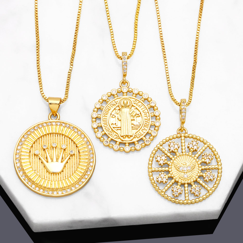 Simple Style Round Crown Copper Gold Plated Zircon Pendant Necklace 1 Piece display picture 2