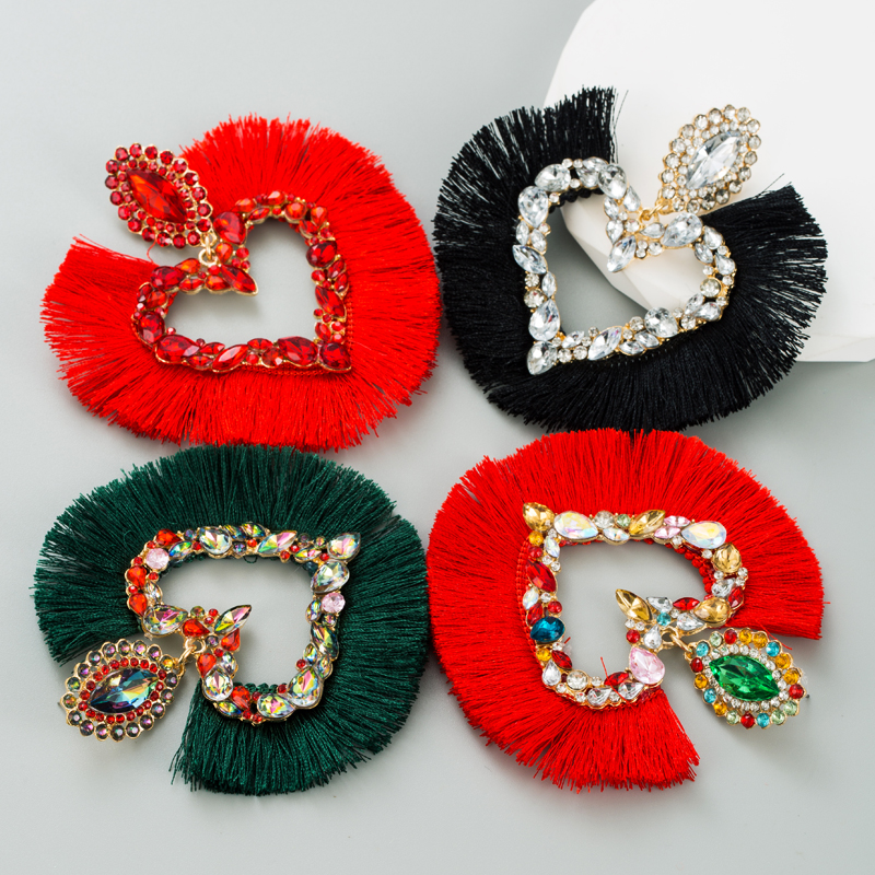 Vintage Style Tassel Heart Shape Alloy Inlay Rhinestones Women's Drop Earrings 1 Pair display picture 2