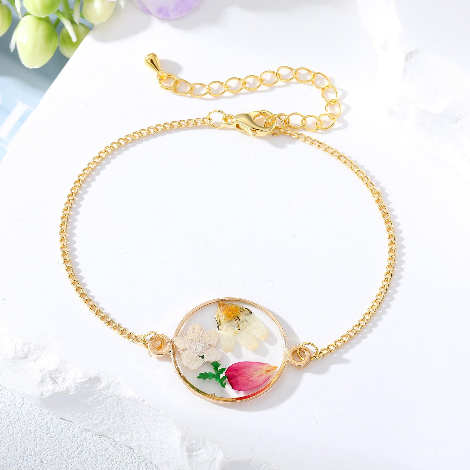 Fashion Ditsy Floral Heart Shape Flower Alloy Resin Plating Women's Bracelets 1 Piece display picture 3