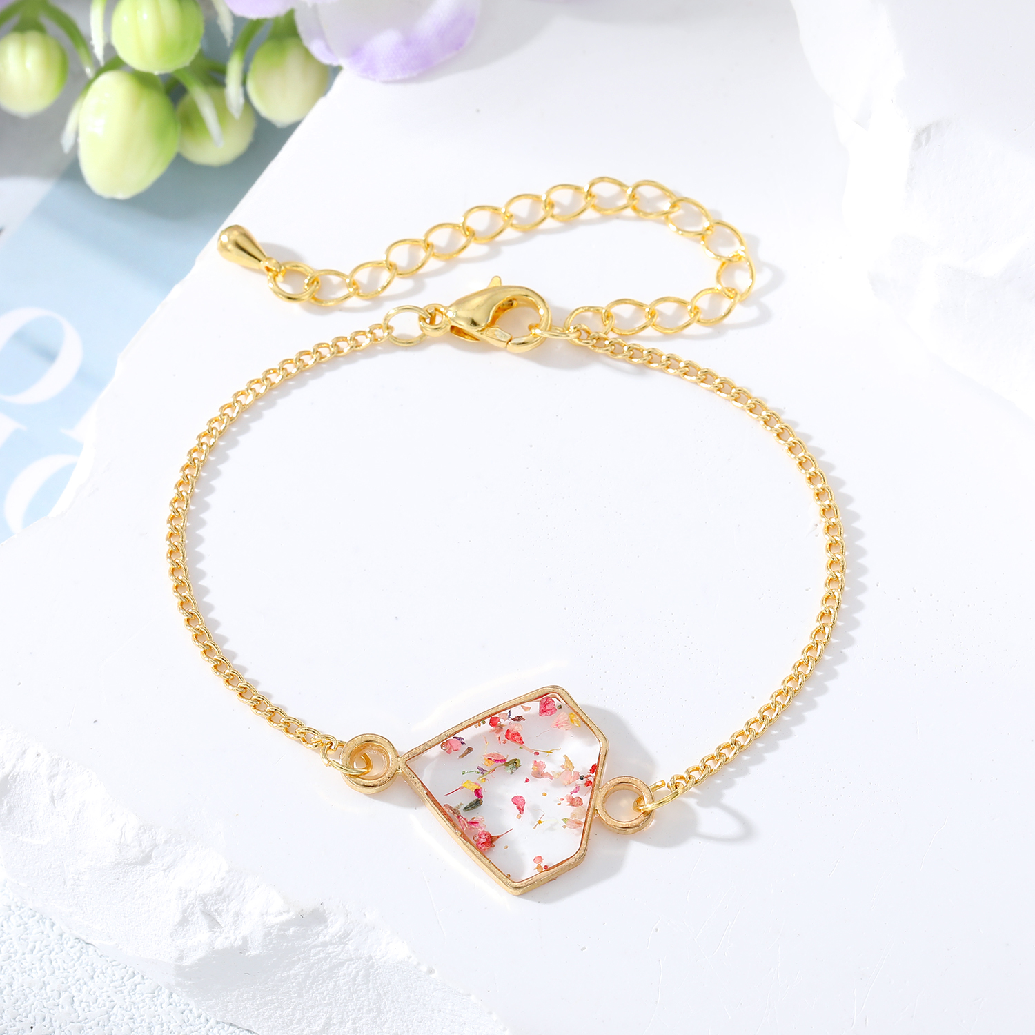 Fashion Ditsy Floral Heart Shape Flower Alloy Resin Plating Women's Bracelets 1 Piece display picture 5