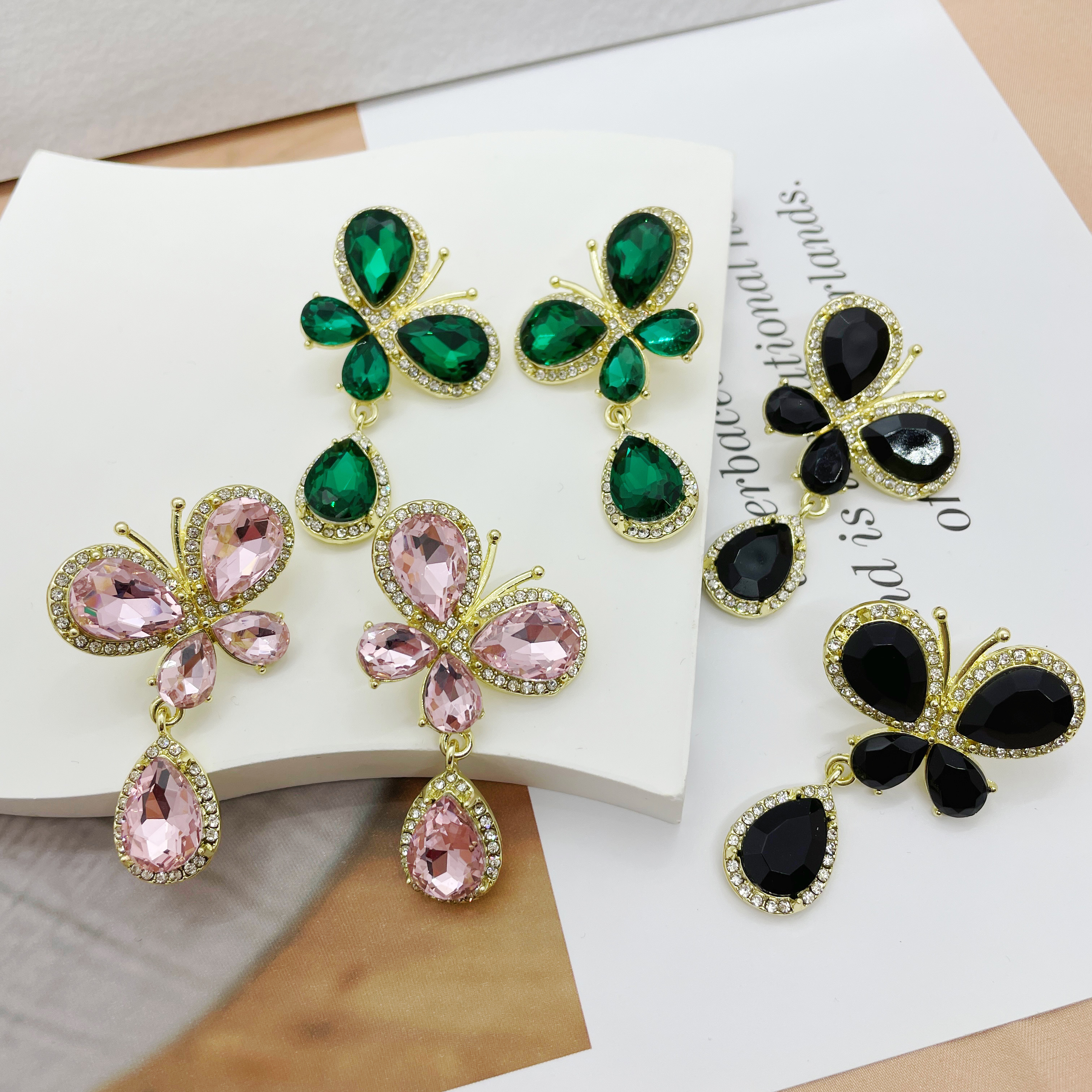 Glam Butterfly Alloy Inlay Artificial Crystal Zircon Women's Drop Earrings 1 Pair display picture 2