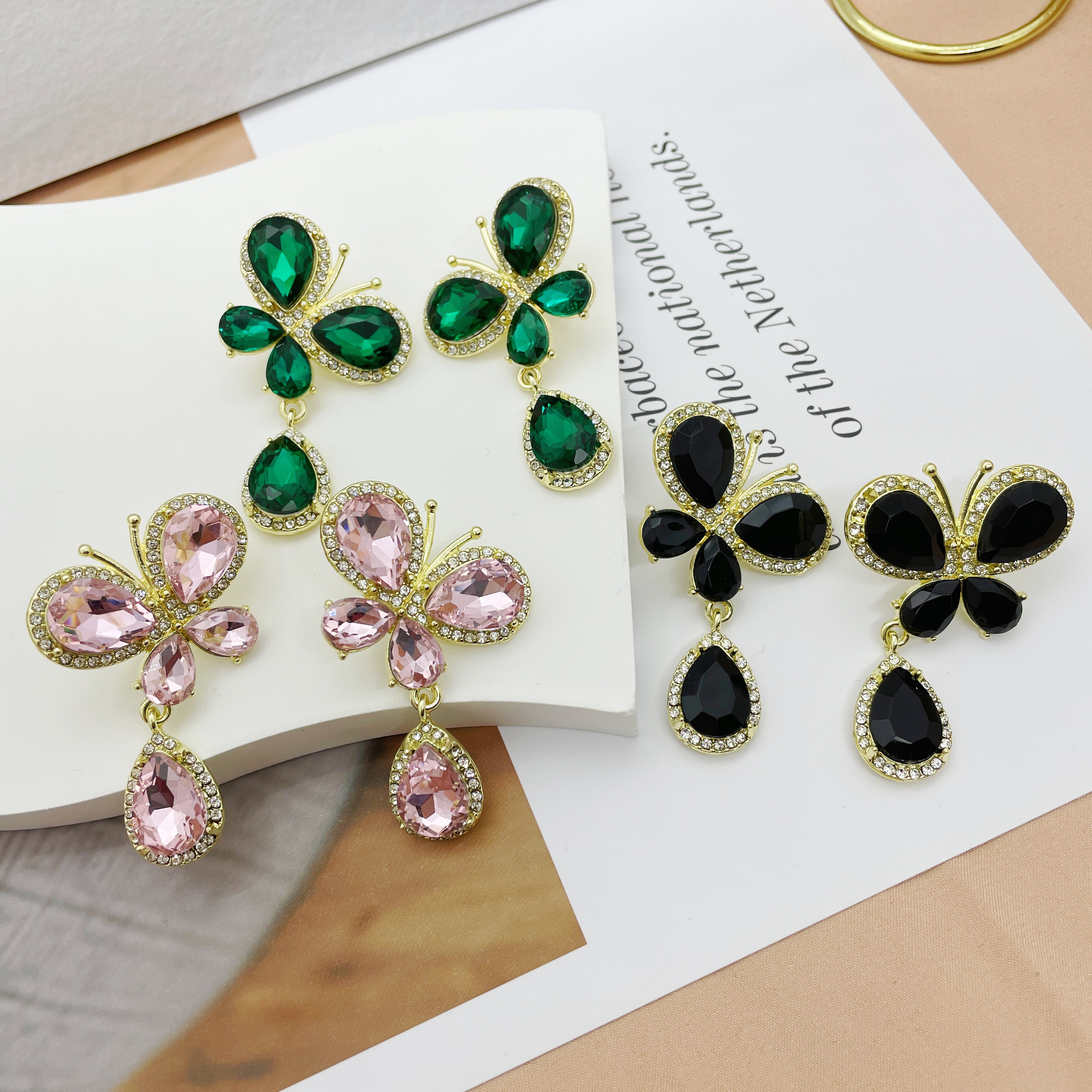 Glam Butterfly Alloy Inlay Artificial Crystal Zircon Women's Drop Earrings 1 Pair display picture 4