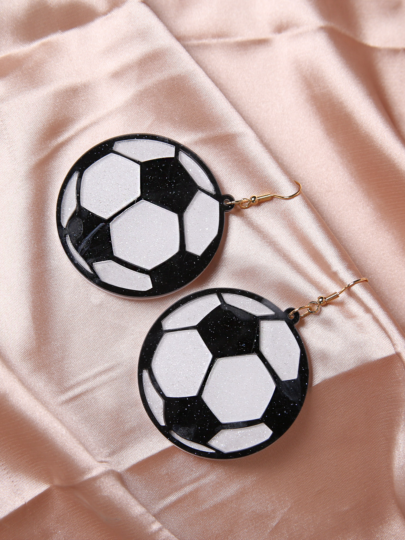 Simple Style Football Resin Women's Ear Hook 1 Pair display picture 3