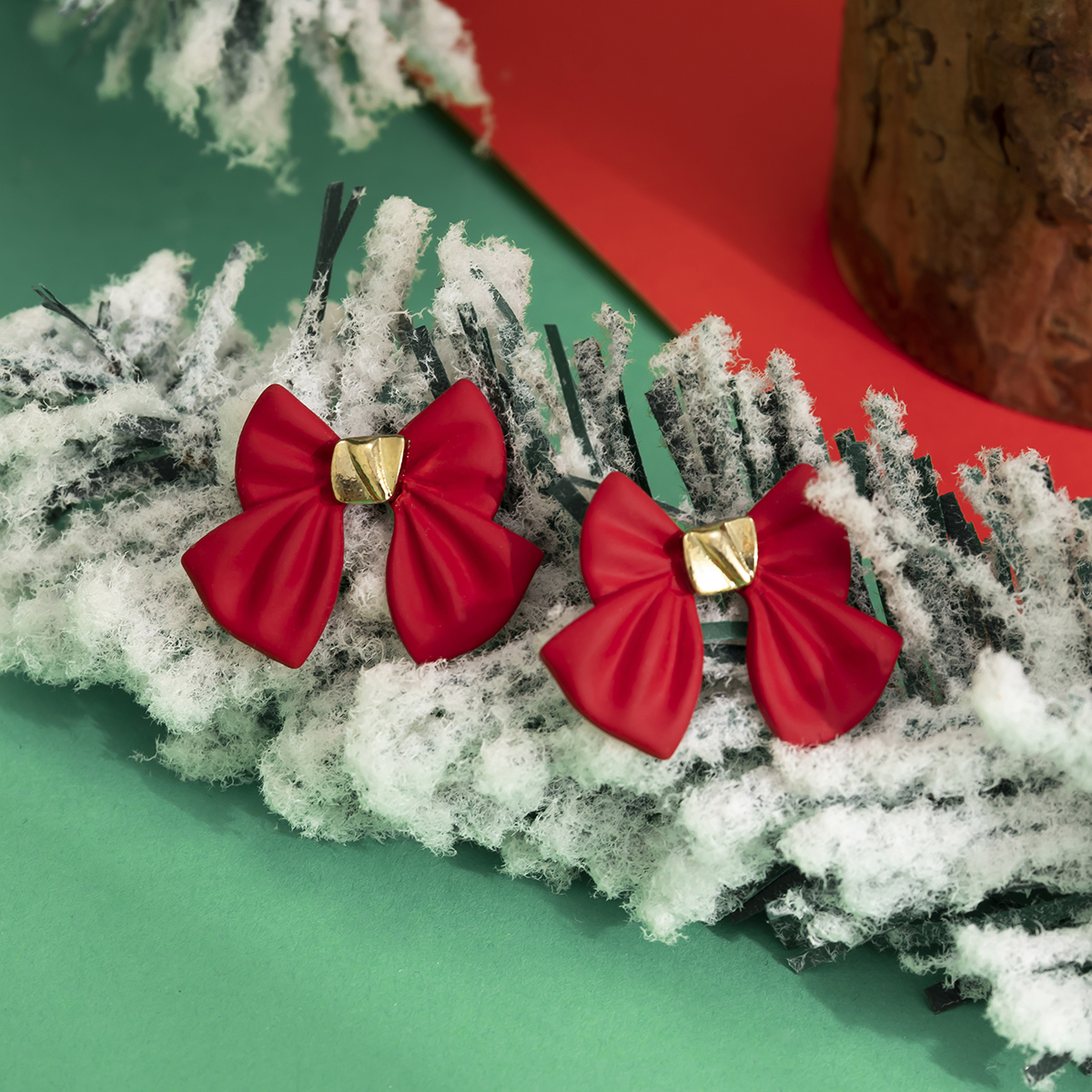 Fashion Christmas Tree Snowflake Elk Alloy Beaded Enamel Inlay Rhinestones Pearl Women's Drop Earrings 1 Pair display picture 4