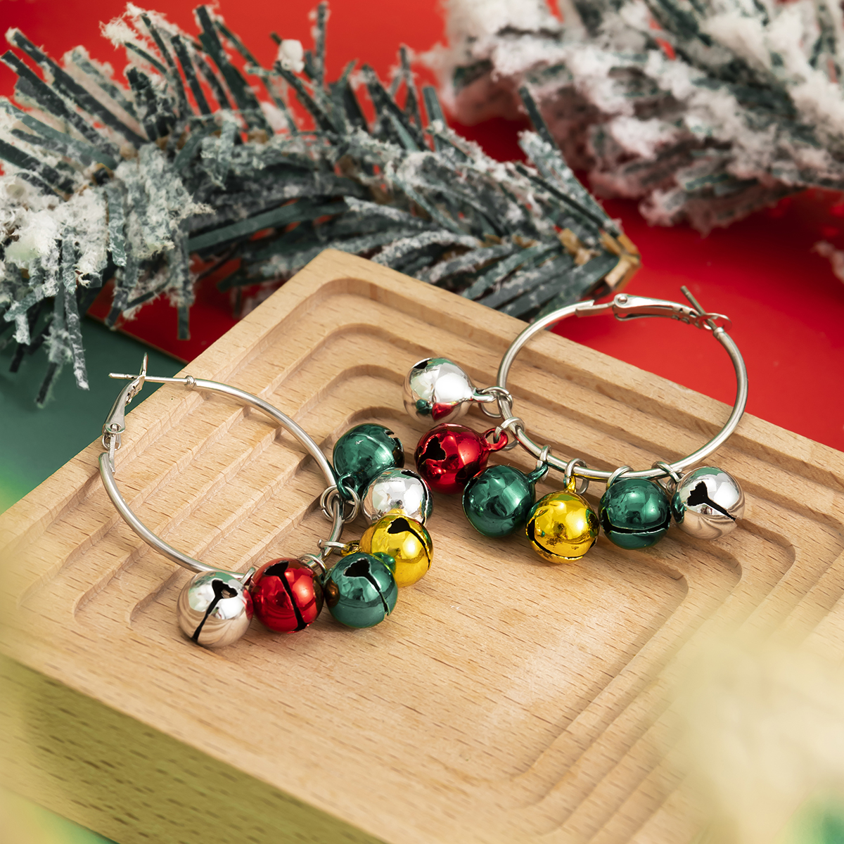 Fashion Christmas Tree Snowflake Elk Alloy Beaded Enamel Inlay Rhinestones Pearl Women's Drop Earrings 1 Pair display picture 28